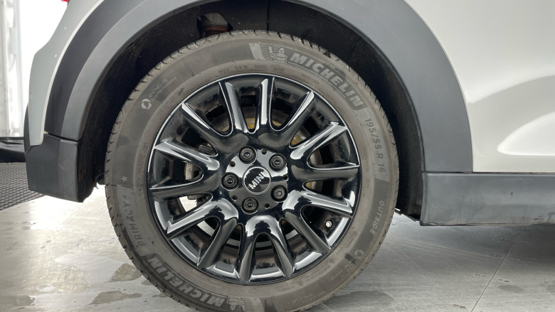 MINI Convertible 1.5 Cooper Classic Premium Plus 2dr Auto Petrol Convertible